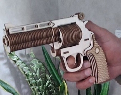 Игрушка револьвер Магнум (фанера) (распродажа)